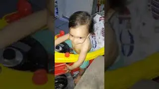 luccas no carrinho