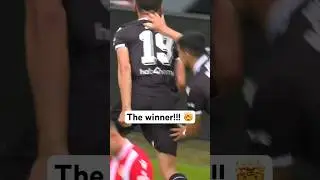 This is what a late game-winner looks like 😍