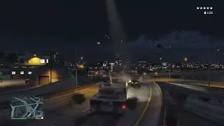 GTA V — Танк громит город.