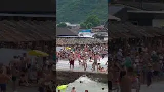 Аншлаг на пляжах Краснодарского края | Места на море закончились!