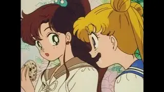Sailor Moon befriends Sailor Jupiter