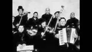 Hora Ca La Ursari(audio)