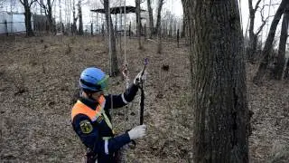 Техника подъёма по закреплённой верёвке с помощью зажимов , с последующим переходом на спуск