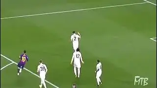 Pogba's reaction to Messi's goal is👌😂 #leomessi #fcbarcelona #laliga #youtube
