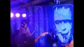 The Bitchwaves 02