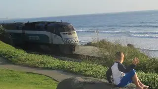 Trains in DEL MAR March 2015! F59s!