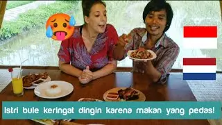 BISAKAH ISTRI BULE HANDLE MAKANAN KHAS LOMBOK YANG PEDAS? [] SAMPAI KERINGAT DINGIN