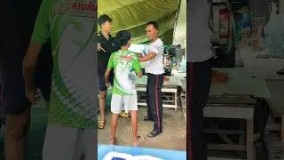 ทะเลาะกันตอนข้างบ้านเปิดเพลง #คลายเครียด #บักคนซั่ว #funny #ตลกฮาฮา #funnyvideo #ทิดแอม