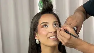 Maquiando cliente real