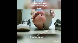 vans old skool sneakers sweaty shoes and socks feet girl