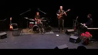 Adult Advanced Musician Class performs 