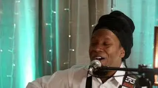 NOSSO ESTRANHO AMOR - Caetano Veloso (Samuel Mousse e Dessa mousse)