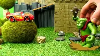 Игрушки машинки Тачки - Молния Маквин и драг-рейсинг! Видео про машинки для мальчиков