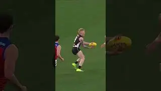 Is Nick Daicos fast? Yes! 🏃‍♂️💨 #nickdaicos #fast #running #quick #speed