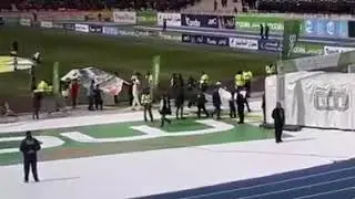 شتم الوزير الأول احمد أيحيي في ملعب 5 جويلية