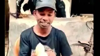 ওহো খেতে খুব স্বাদ !! সব কাঁচা খাচ্ছে !! All can eat raw!!  Eating everything raw!!