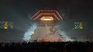 Paramore - "Figure 8" - Live in Toronto