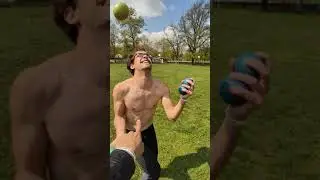 Momenti giocolosi - #shorts - giocoleria 7 palline al parco