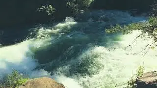 Video Sungai Cinematic Tanpa Backsound