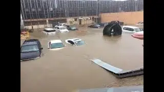 هطول الامطار الغزيره والرياح النشطه وخروج الاوديه من مسارها في سلطنه عمان منخفض المونسون