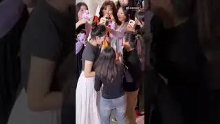 she's so cute and humble ! 