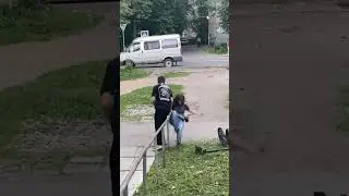 Сильная! независимая! 😄 Это просто юмор 