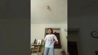 minha irmã de 6 anos já tá dançando
