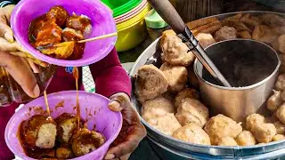 UWENAK!! SERASA KEMBALI KE MASA LALU MAKAN PENTOL BUMBU KACANG INI - All Nyam Pentol 86