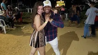 ELA ME PEDIU UM BEIJO - BANDA METRÔ DO FORRÓ / DANÇANDO FORRÓ (XOTE)
