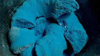 Dusty gym chalk chunks crush| #asmr #dustyasmr