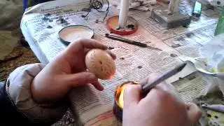 Як розмалювати Великодню писанкуvideo 2015 04 09 14 05 29