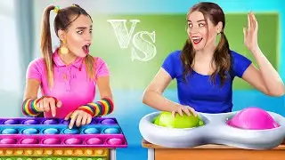 Pop It vs Simple Dimple College!