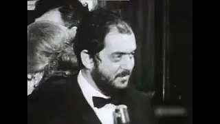 Stanley Kubrick: Evrende Yalnız Değiliz! (1968)