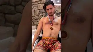 Украл медаль и поплатился🤕🤕🤕