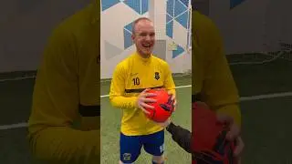 Покажи размер мяча руками #футбол #медийныйфутбол #тренировка #шортс #челлендж #challenge