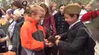 Мальчики -- в 1 