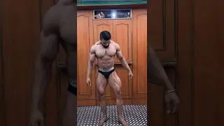 JUST WOKE UP #bodybuilding #shorts #fitness #abs #posing #video #youtube #workout #viral #follow #me