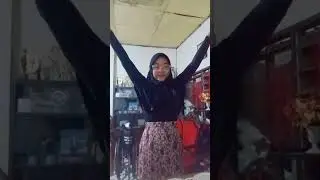 Tugas video Nari. Kelompok 1 Riyantie Vania Adila kls 9i