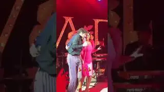 Sibel Can'ın oğlunun düğünündeki dansını ve kıyafetini hatırlıyor musunuz? 10 üzerinden puanlayın...