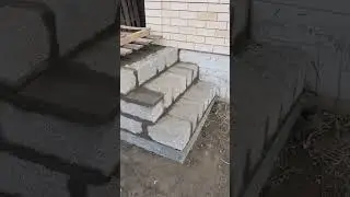 Порог из керамзитных блоков (кладка)