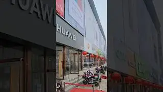 到线下买台手机。看看华为和荣耀的品牌号召力。