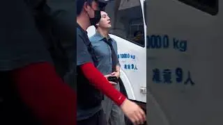 William Chan's  shirt look is so hot on the set of the TV drama “Love’s Ambition”陈伟霆温柔提醒大家小心车，许我耀眼路透