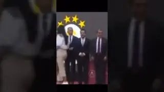 Erden Kral Yoluna Bakıyor