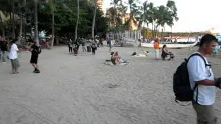 หาดวากิกิ ฮาวาย สหรัฐอเมริกา 11/07/2554
