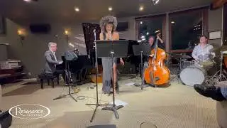 Tawanda sings "Too Darn Hot." Live at the G-Spot