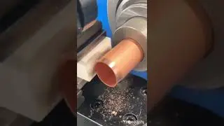 Pipe end closing machine