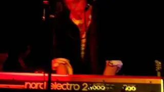 Made of Gold - 100 monkeys