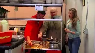 Owner/Chef thinks his food isn't bad! ( Kitchen Nightmares )