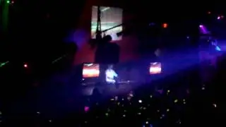 Armin van Buuren - Fur ClubGlow Oct 17 2009  (bad audio) part 2