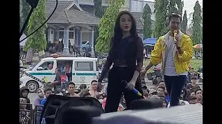 Sexynya arlida putri Hot kelihatan live stadion kendal